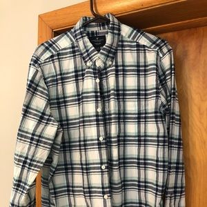 American Eagle button up shirt